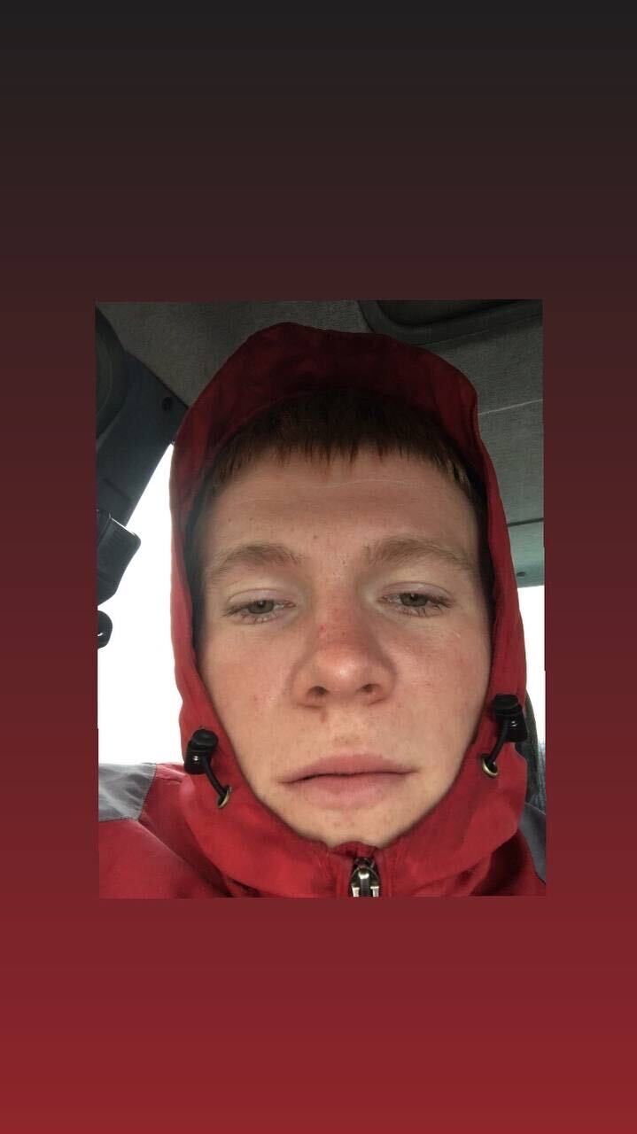  42817143  , 22 ,    
