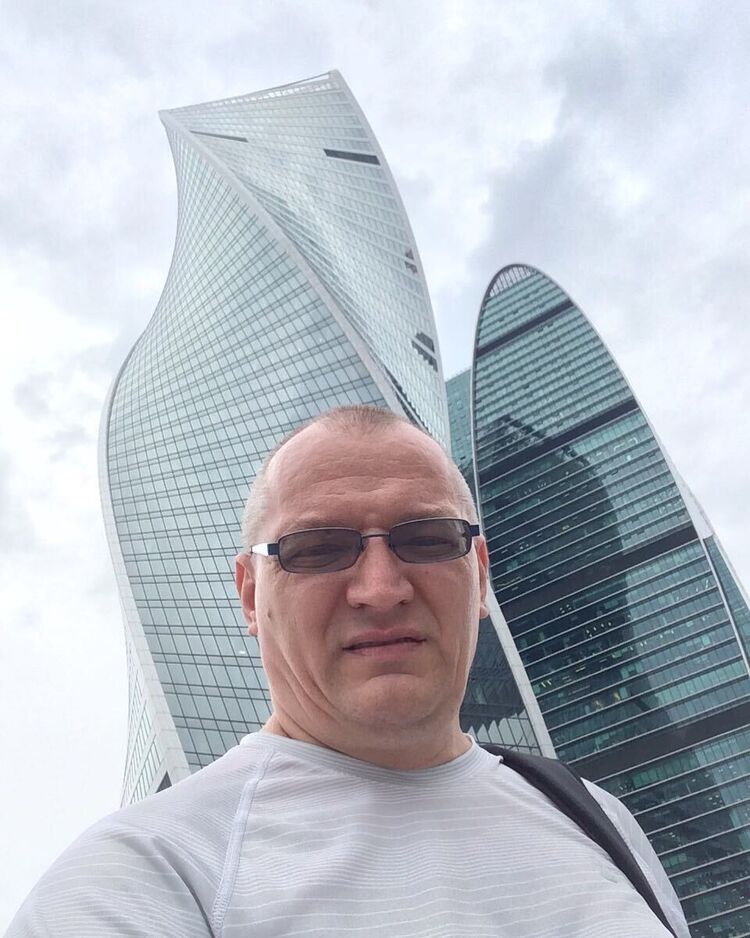  35357773  Sergey, 52 ,    