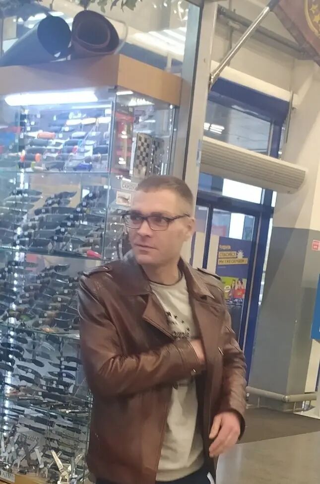  28374653  Slava, 102 ,    