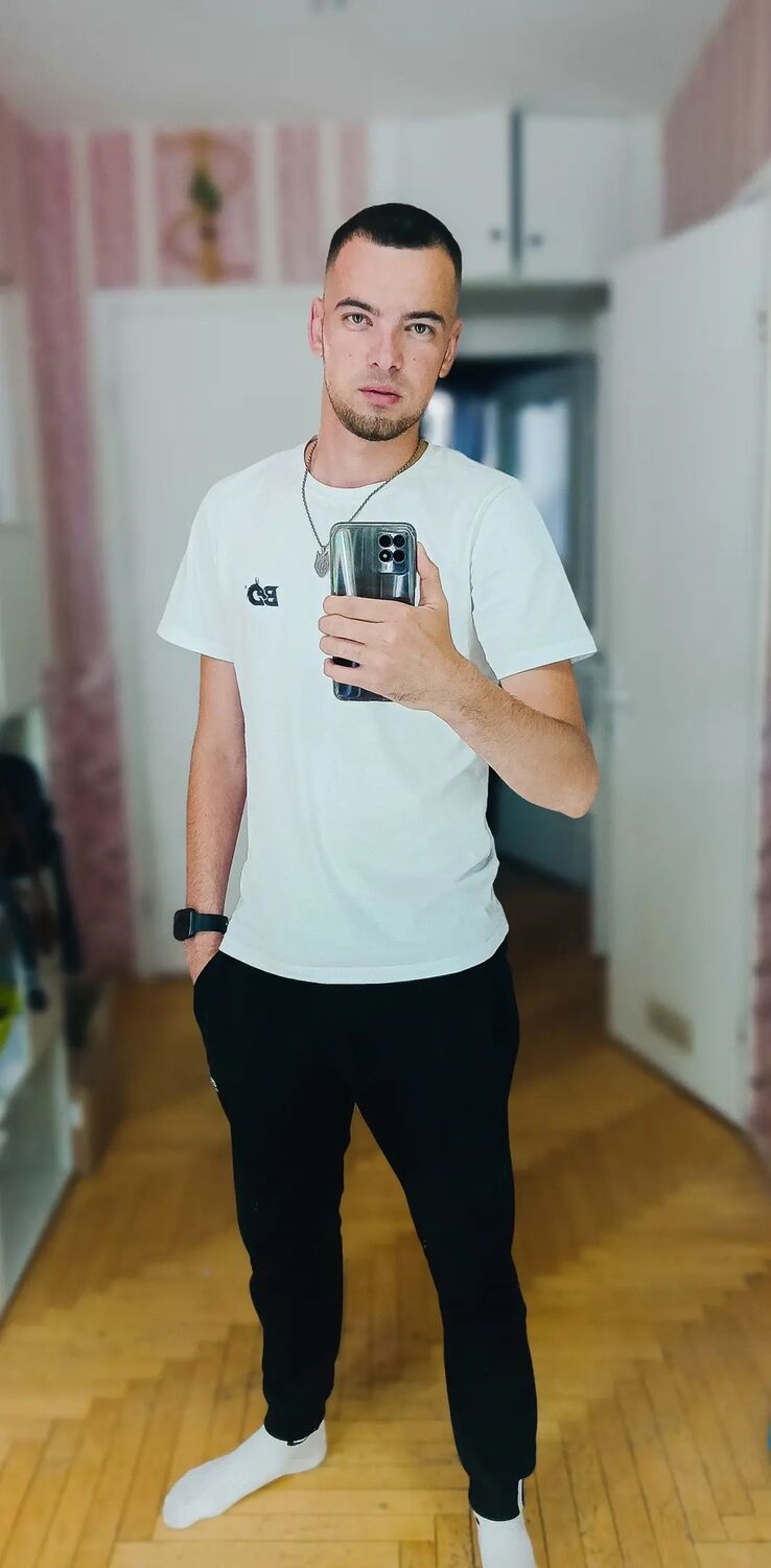  43833043  , 30 ,    