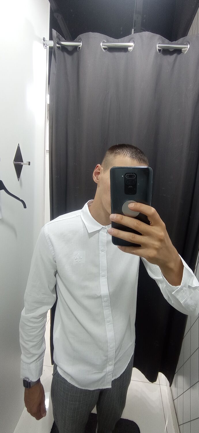  40276553  Denys, 25 ,    