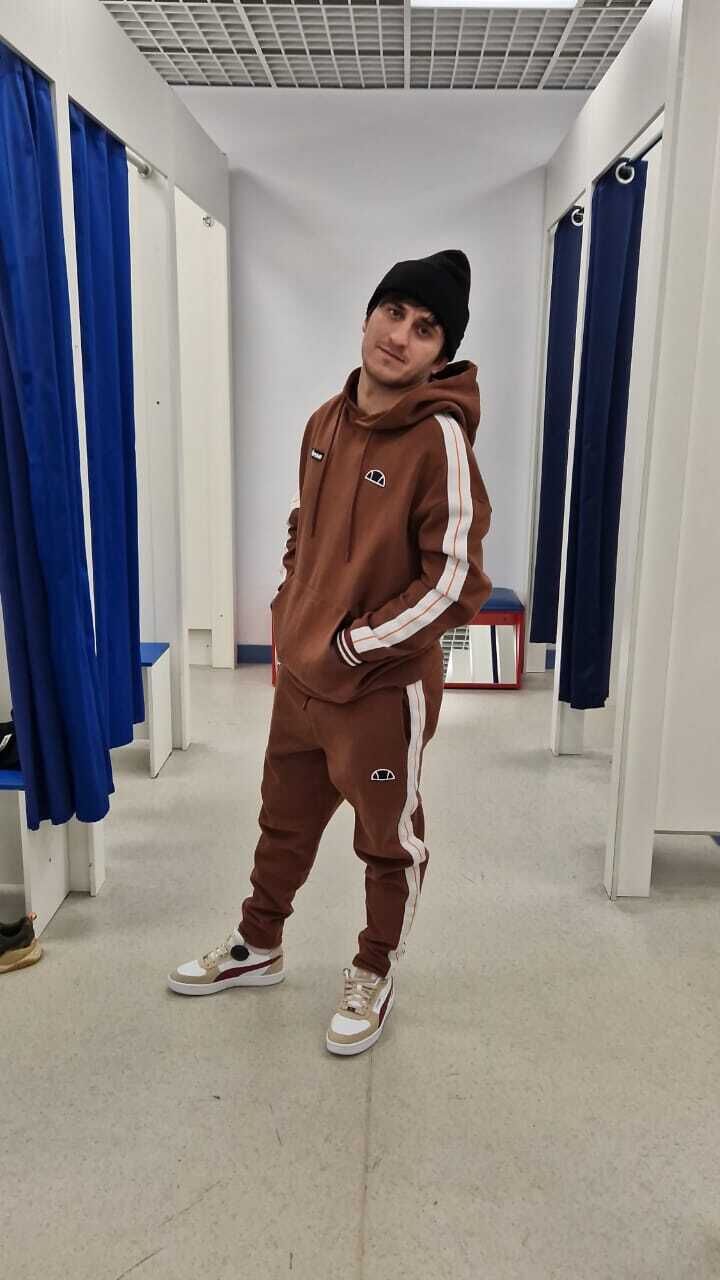  45263163  Ramzik, 29 ,    