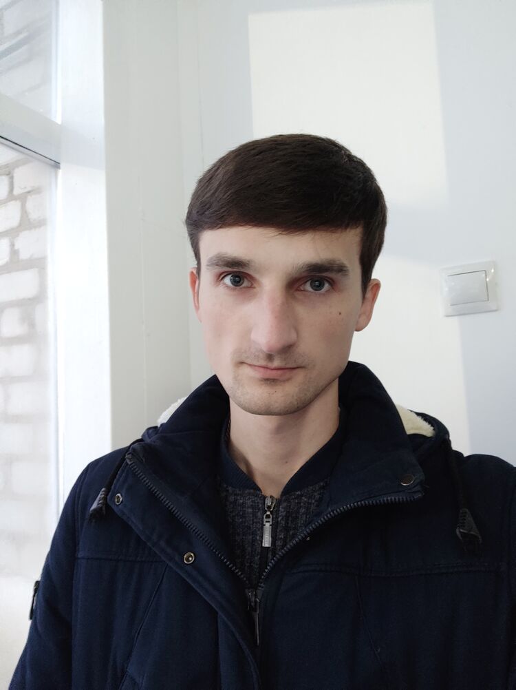 ,   Denis, 32 ,   ,   