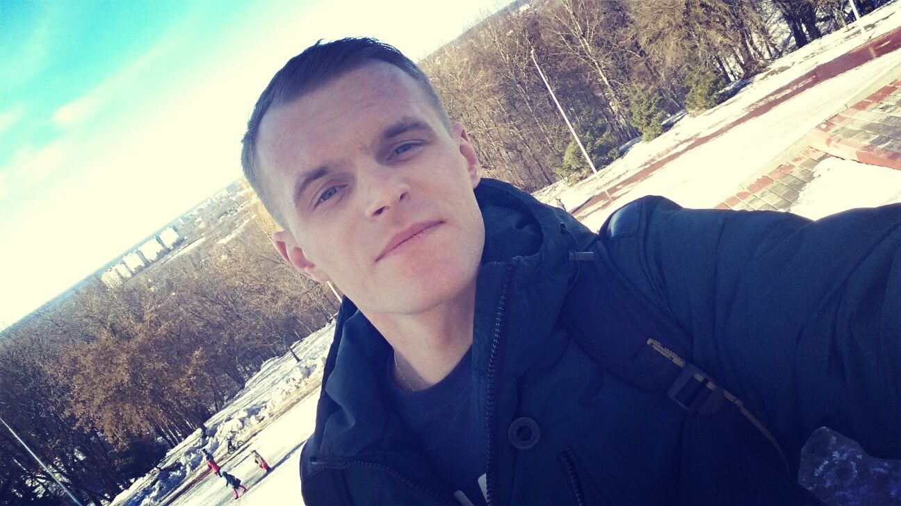  44014773  Pavel, 31 ,    