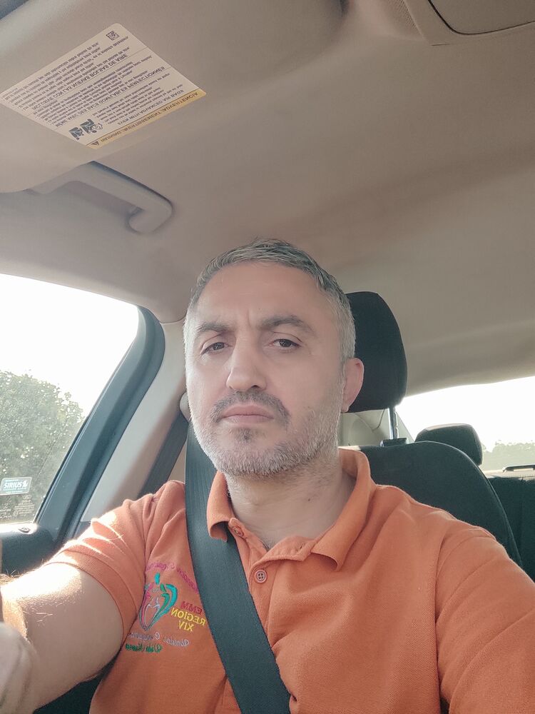  46728963  Temur, 40 ,    