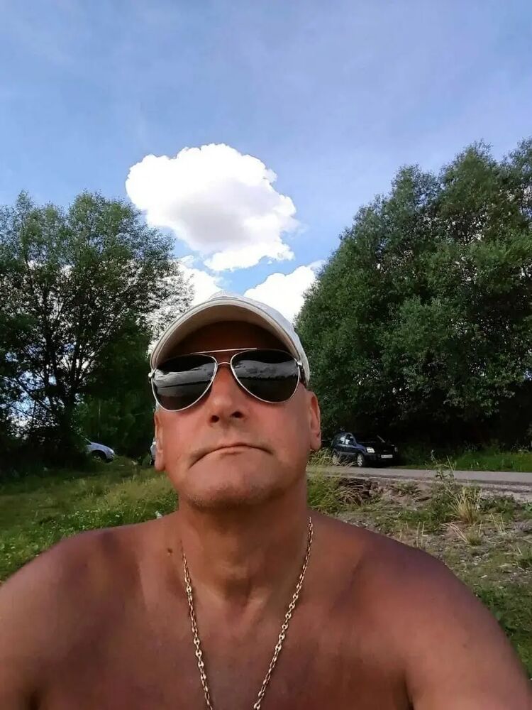  ,   Alexander, 48 ,     , c 