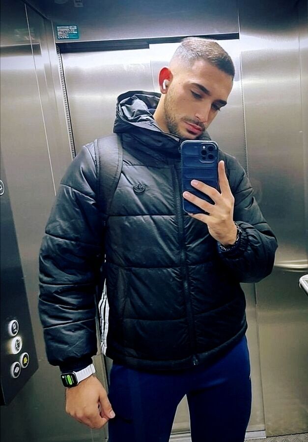  ,   Karim, 37 ,     