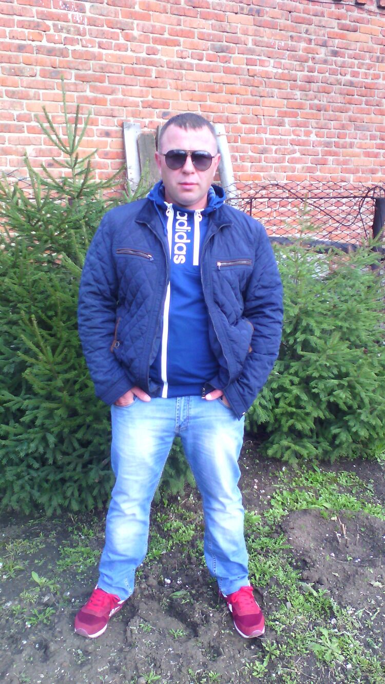  40542033  , 49 ,    -