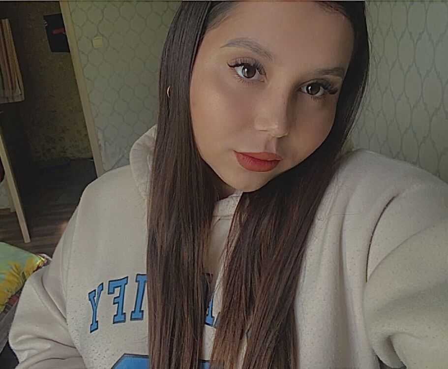  38706983  Alina, 23 ,    