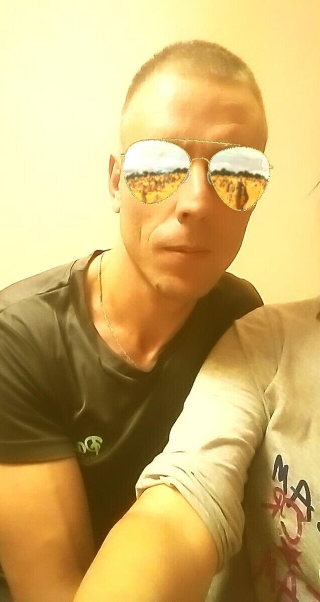  21061463  , 41 ,    