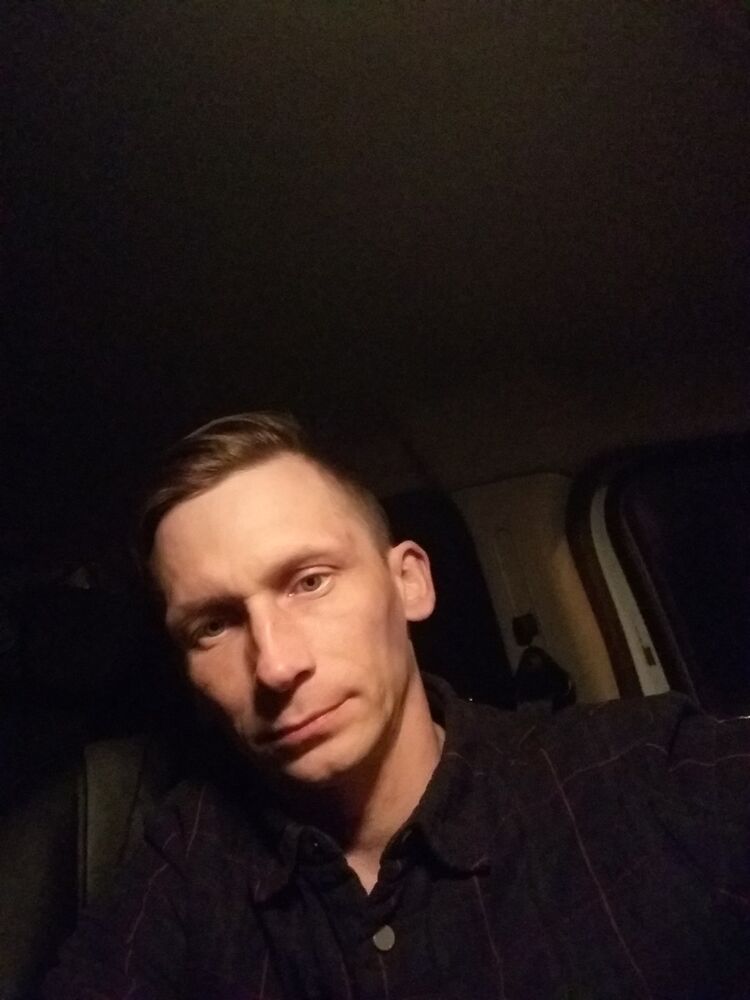  ,   Stanslav, 39 ,     , c 