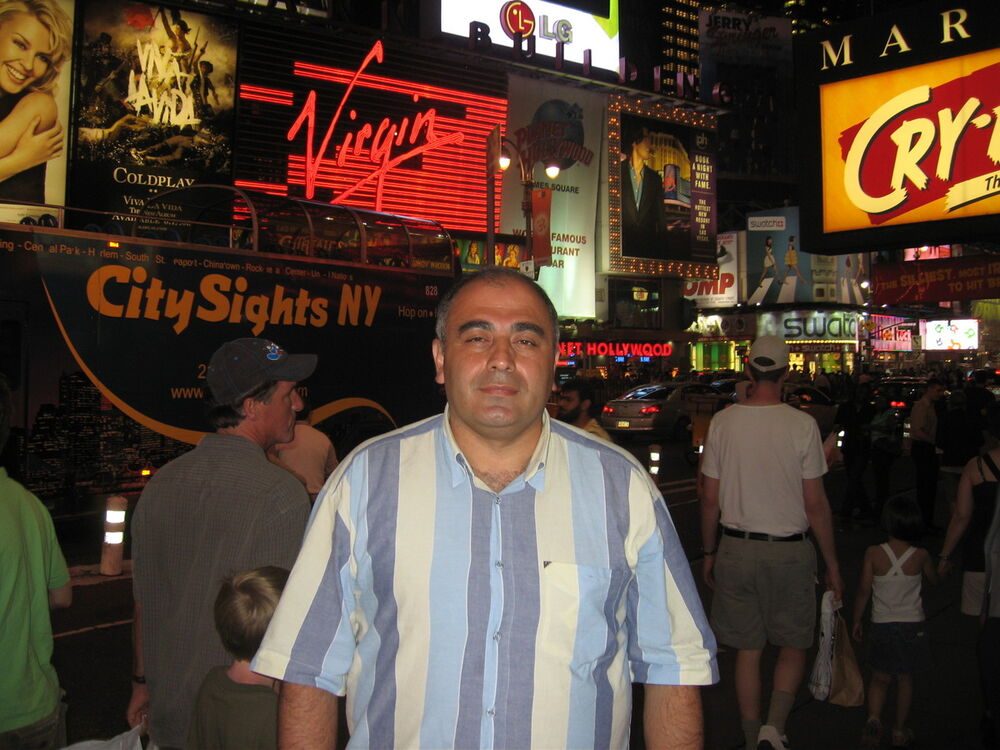  11934283  Malkhaz, 58 ,    
