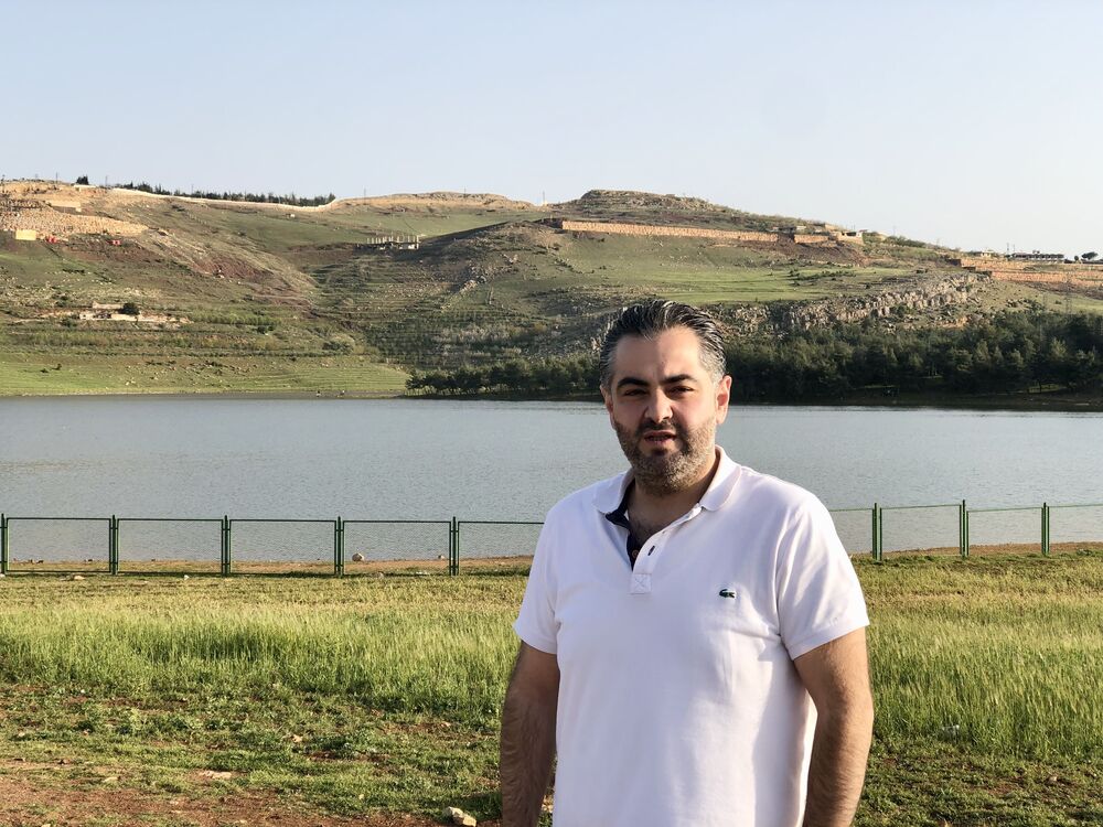  ,   Hosam, 41 ,   ,   , c 