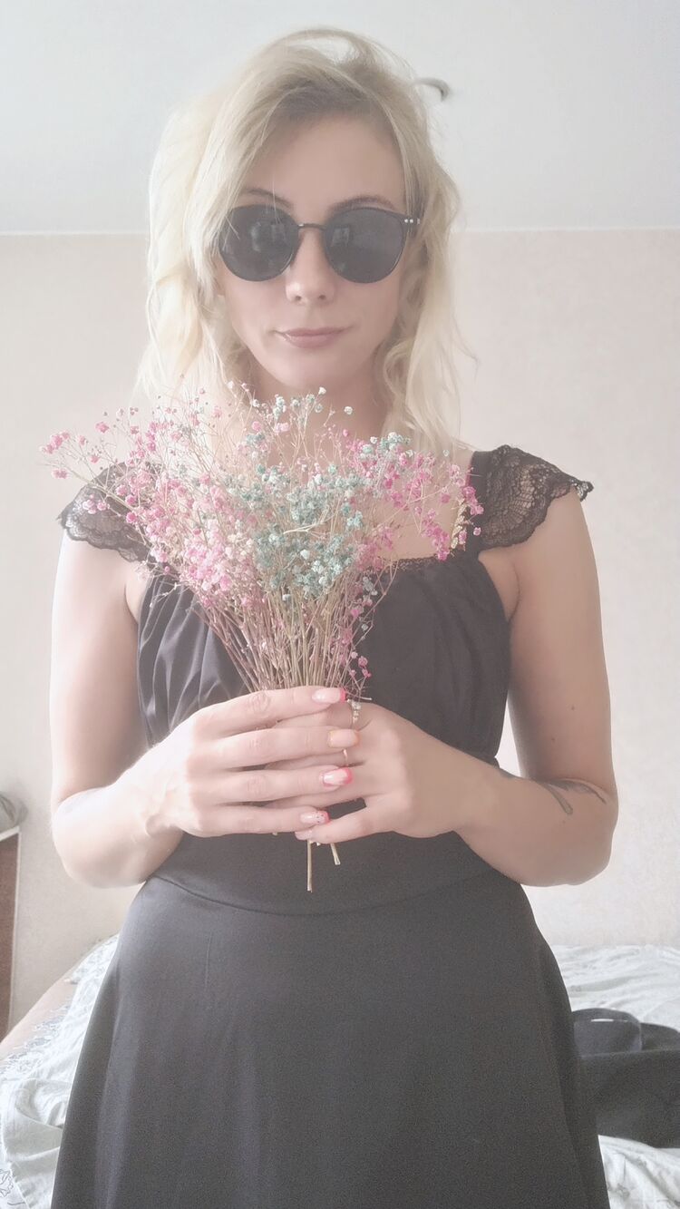  44033933  , 32 ,    -