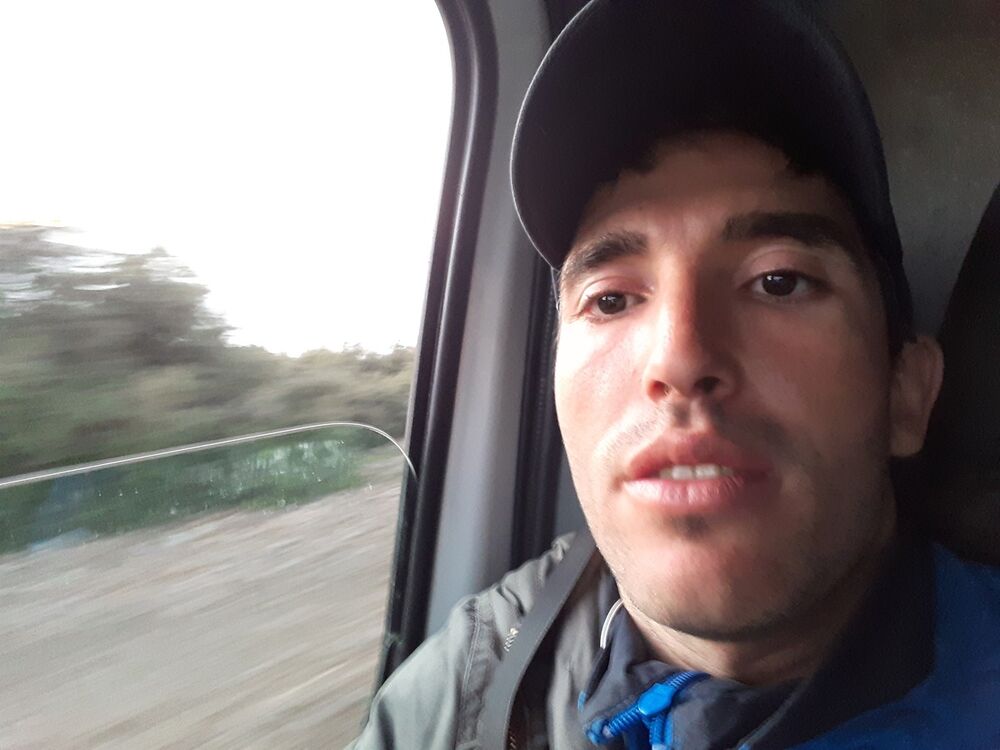  18896183  Housni, 35 ,    -