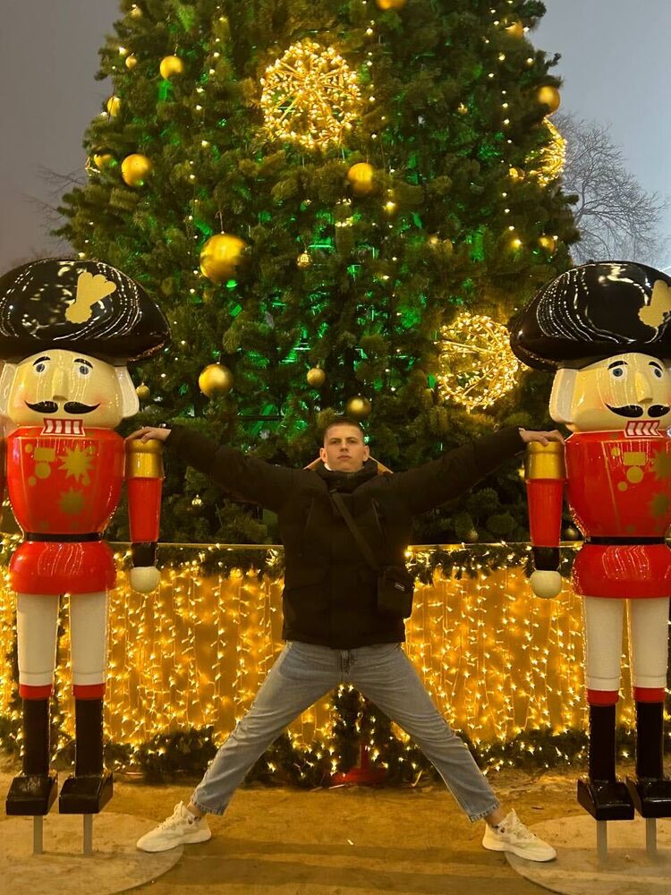  43459733  , 22 ,    -