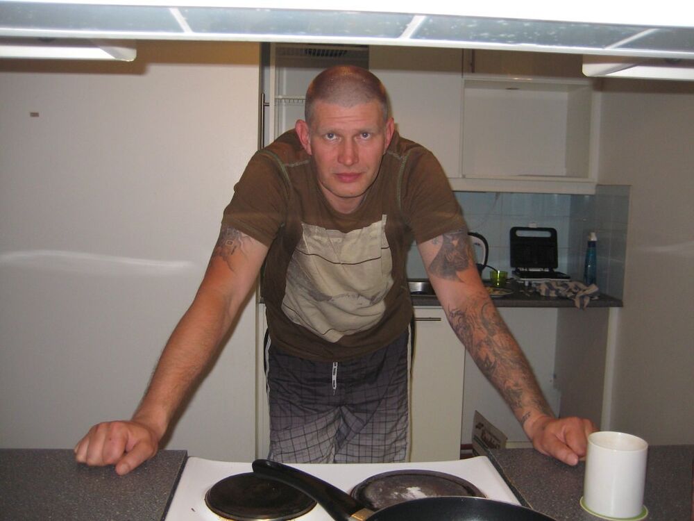  15281773  Rony James, 51 ,    