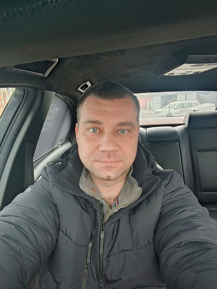  49479833  , 38 ,    