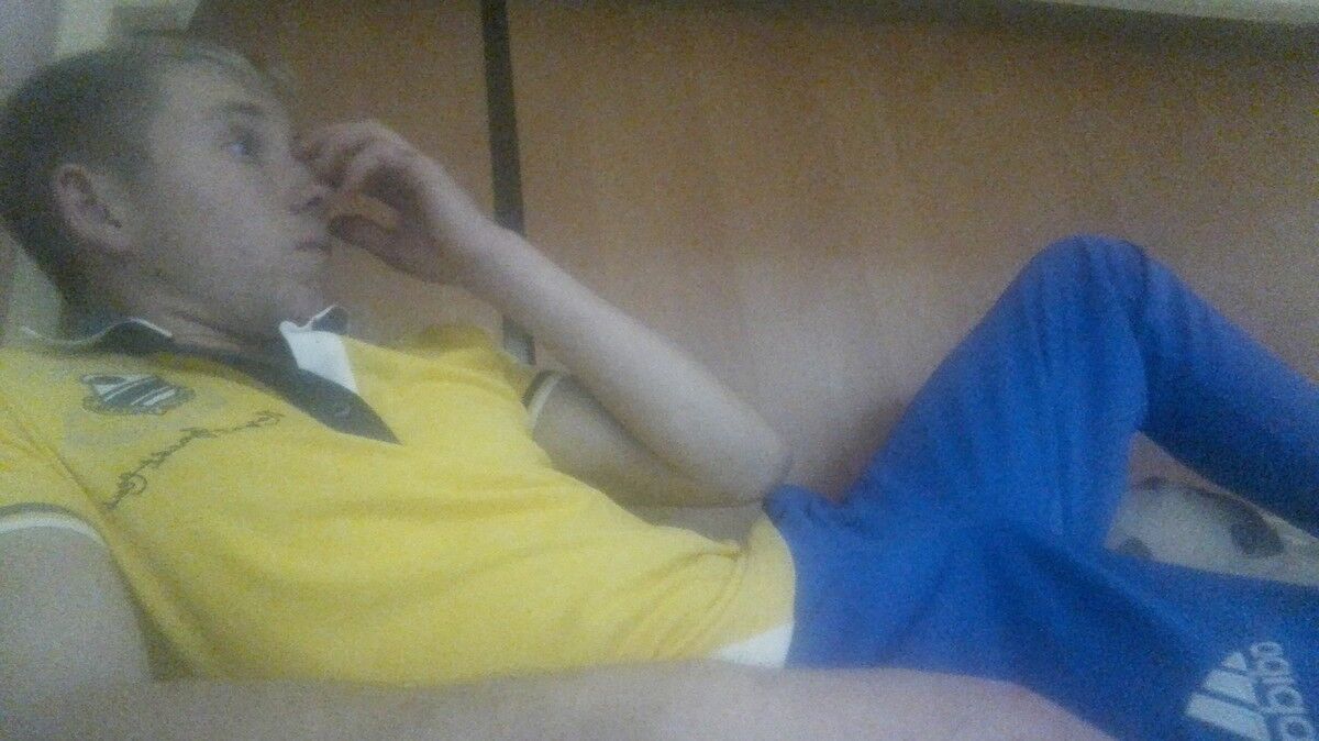  7059933  , 32 ,    