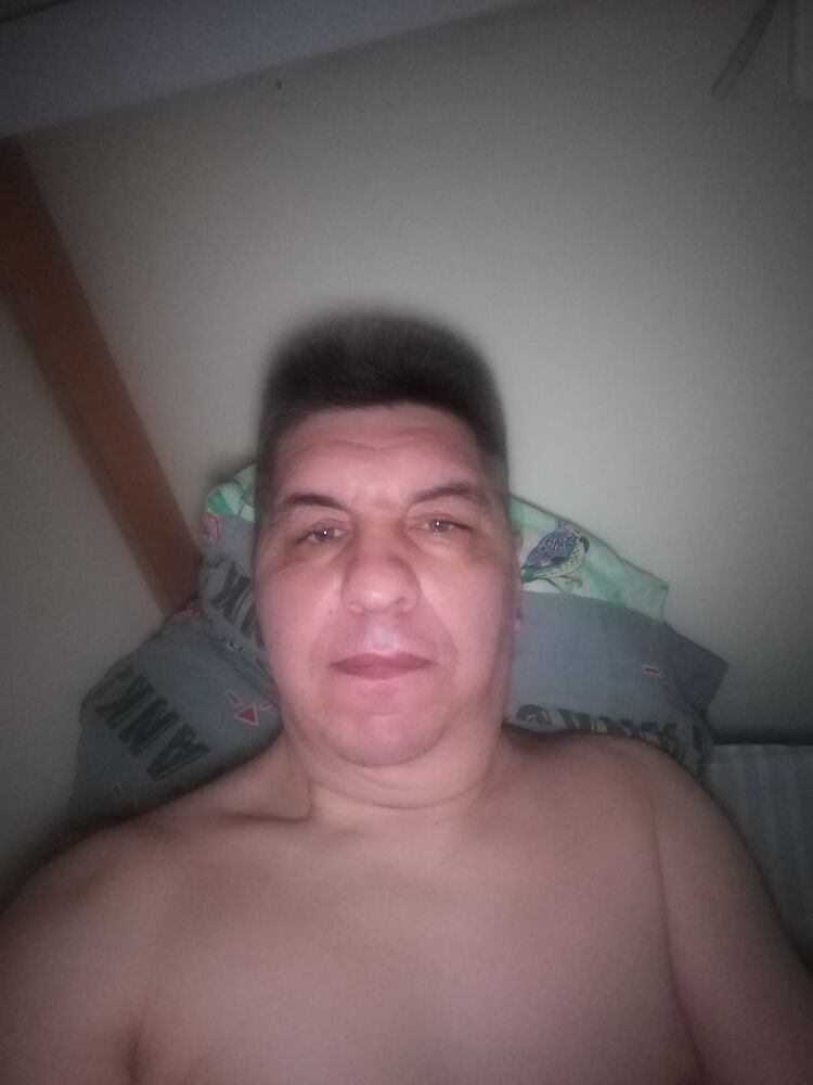  35921393  , 52 ,    