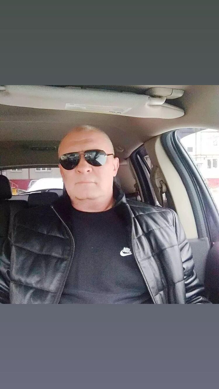  39174633  Oleg, 47 ,    