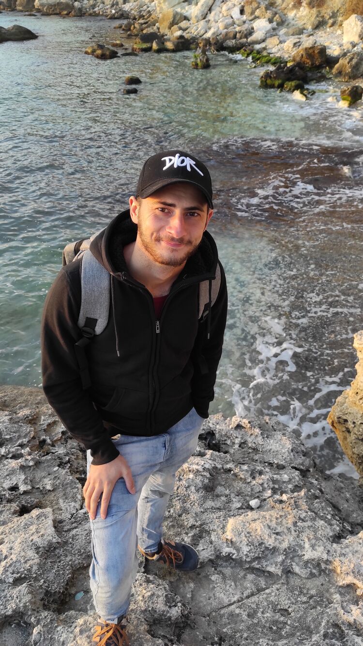  ,   Yevgeniy, 25 ,     , 