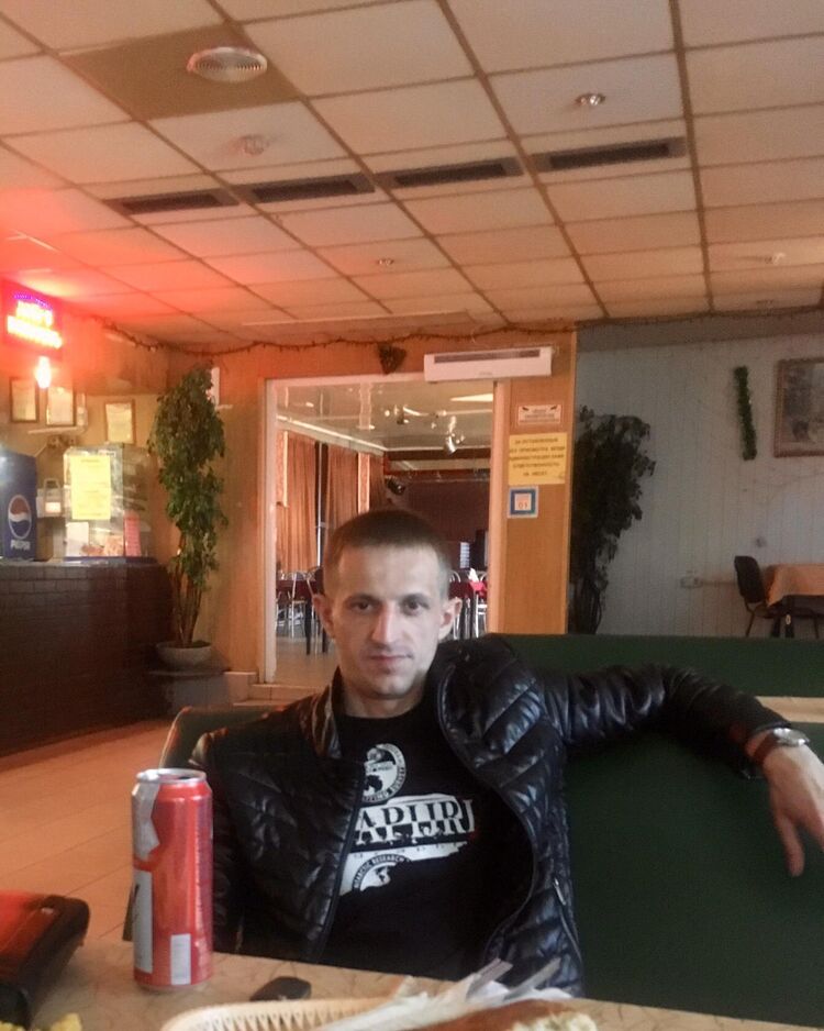  44170683  , 36 ,    