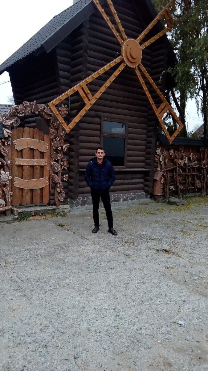  ,   Xalid, 42 ,   