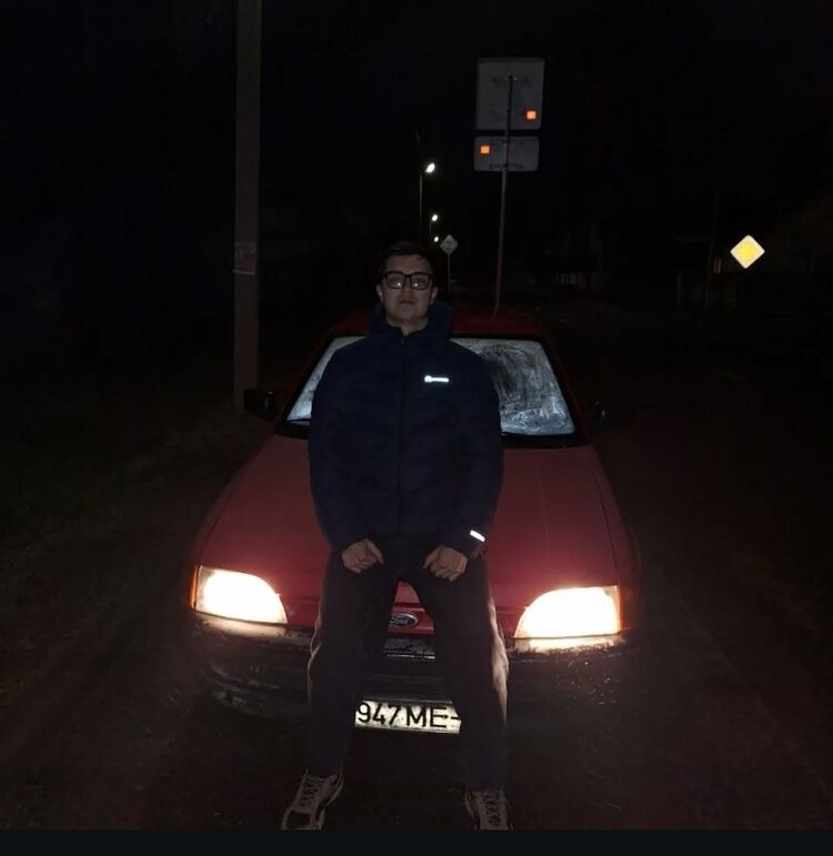  49506433  , 19 ,    