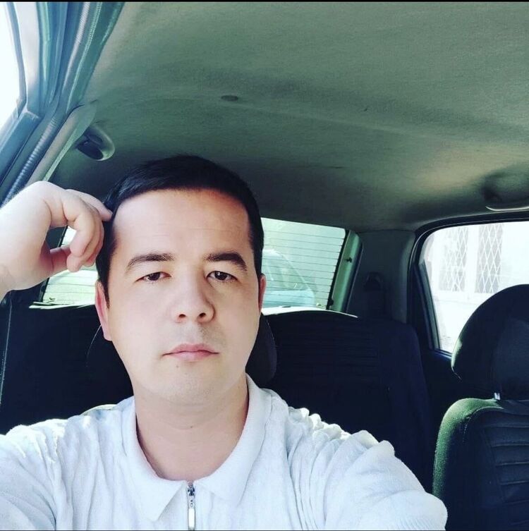  44661693  Komil, 32 ,    