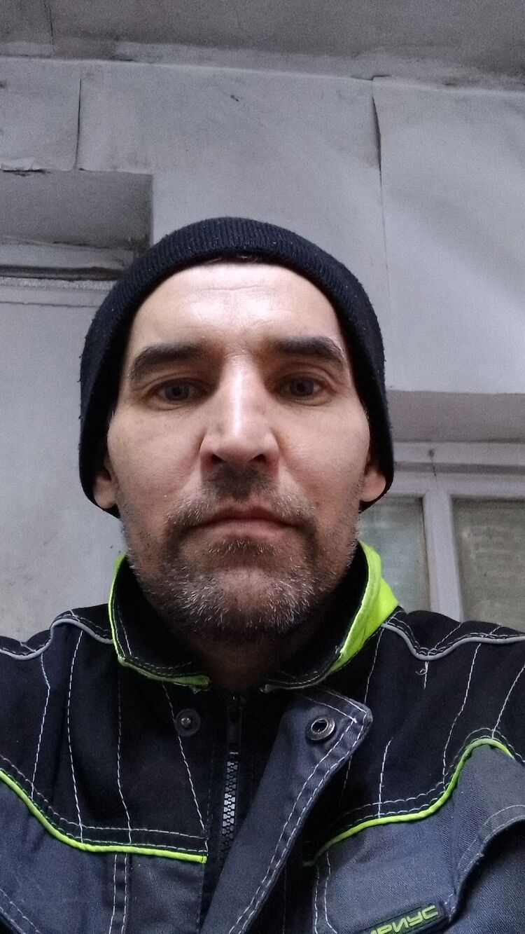  48972763  , 44 ,    