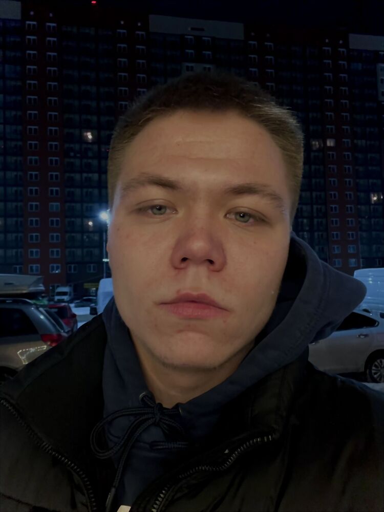  50105153  Vladislav, 21 ,    -