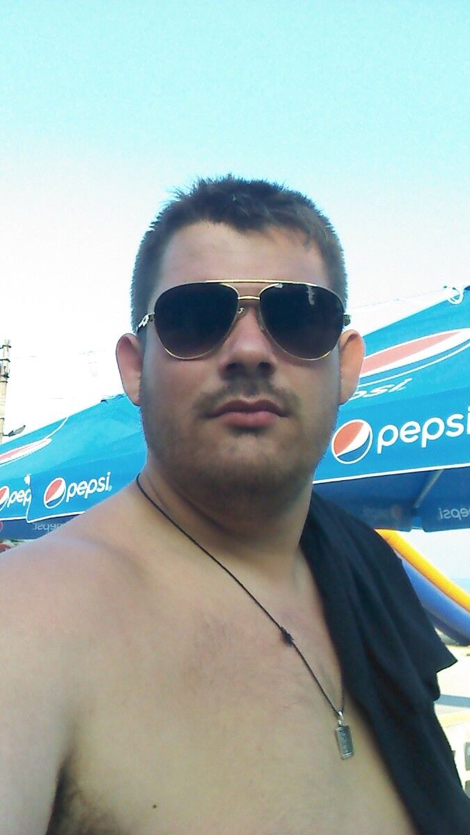  7963523  , 37 ,    