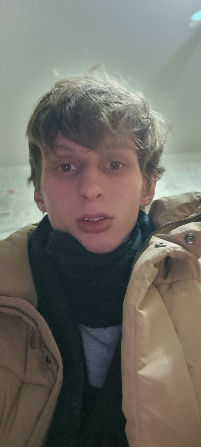  42747293  Kupel, 21 ,    