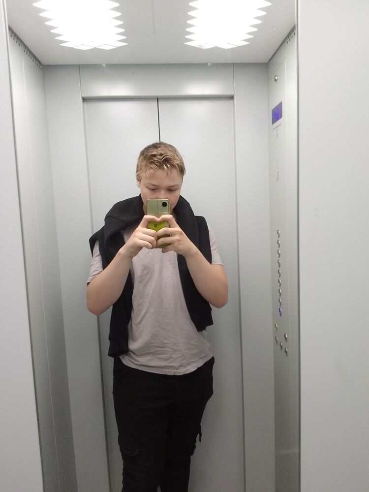  40904043  , 19 ,    