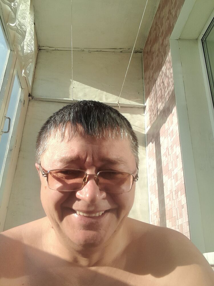  40036243  , 49 ,    