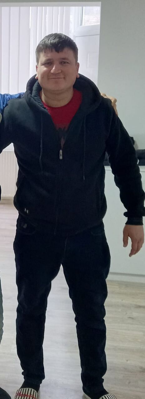  40634143  Sarvarbek, 34 ,    