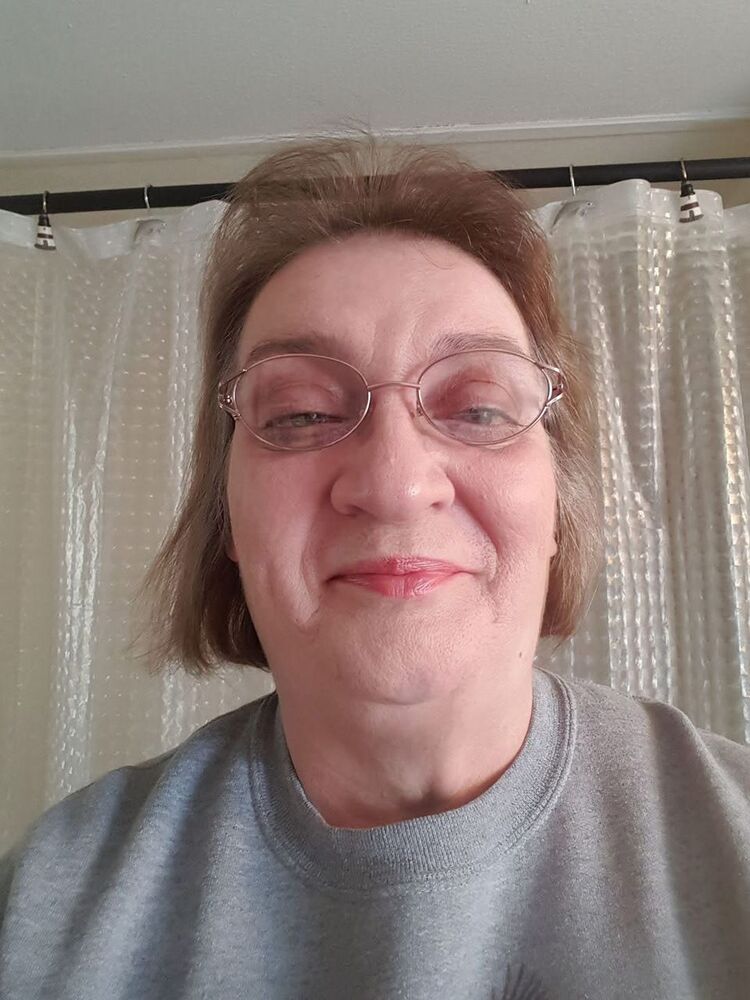  54693043  Gina, 49 ,    Plain City