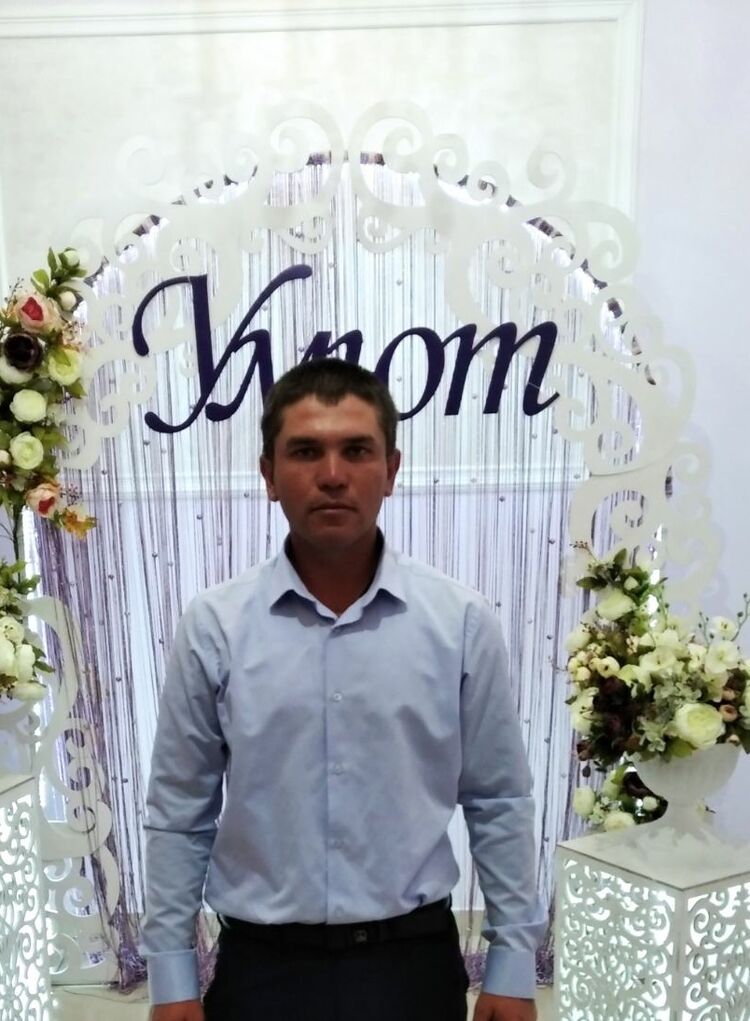  22606383  Rustem, 32 ,    