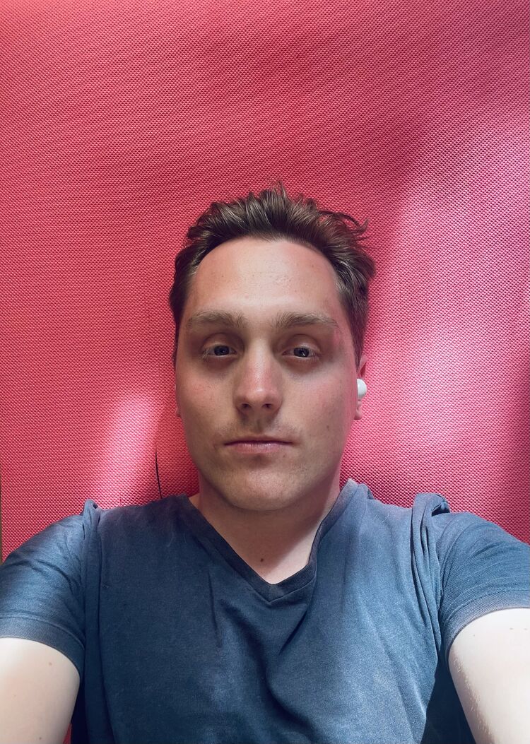  45747943  , 26 ,    