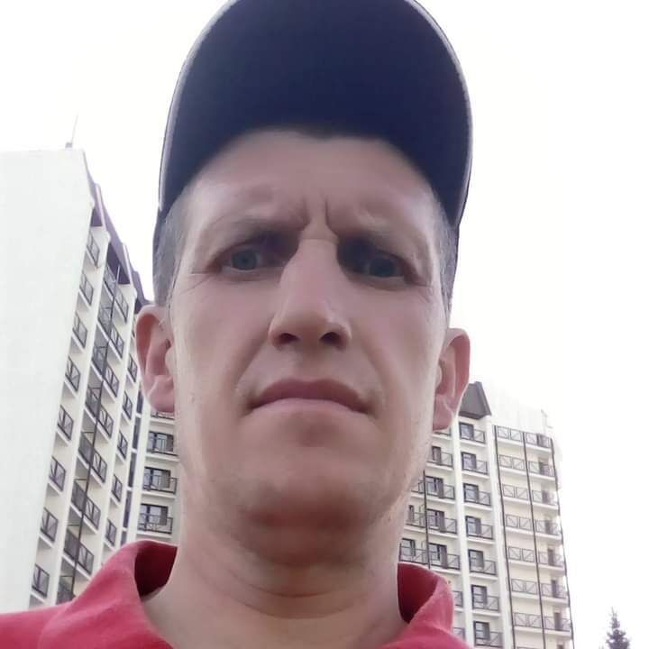  22848143  Pyotr, 47 ,    