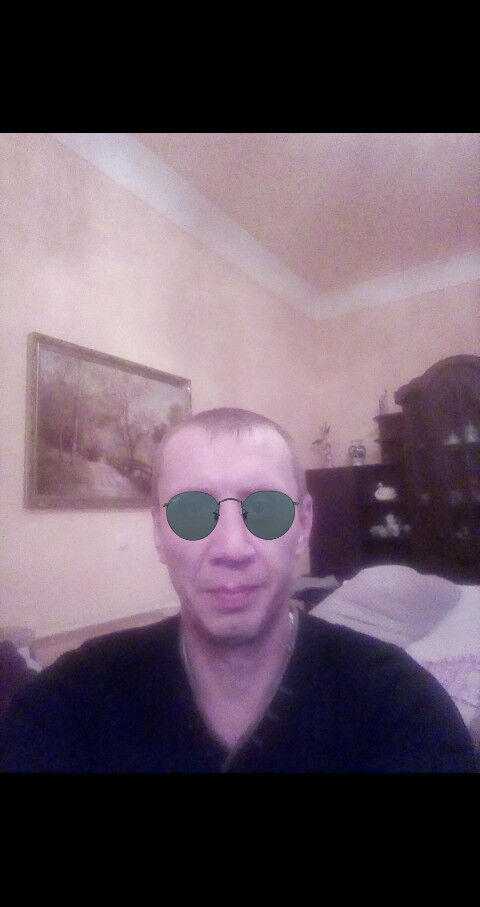  15439353  Stas, 45 ,    