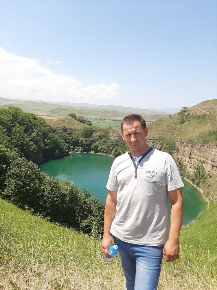  28531943  , 40 ,    --