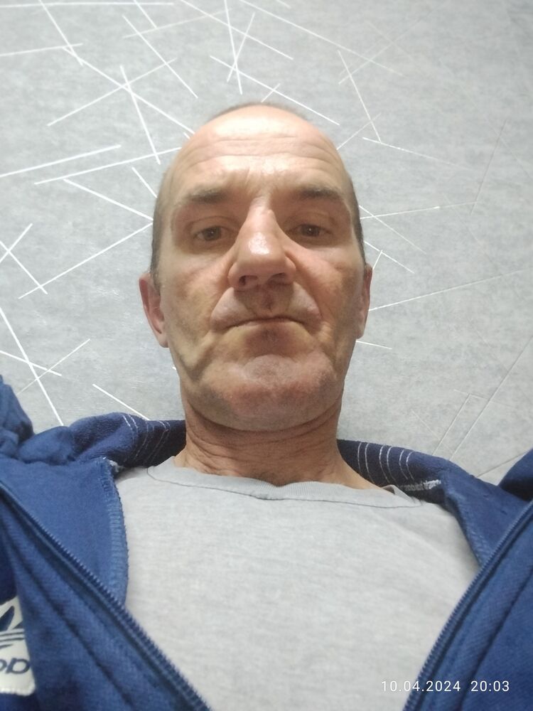  42415823  , 48 ,    