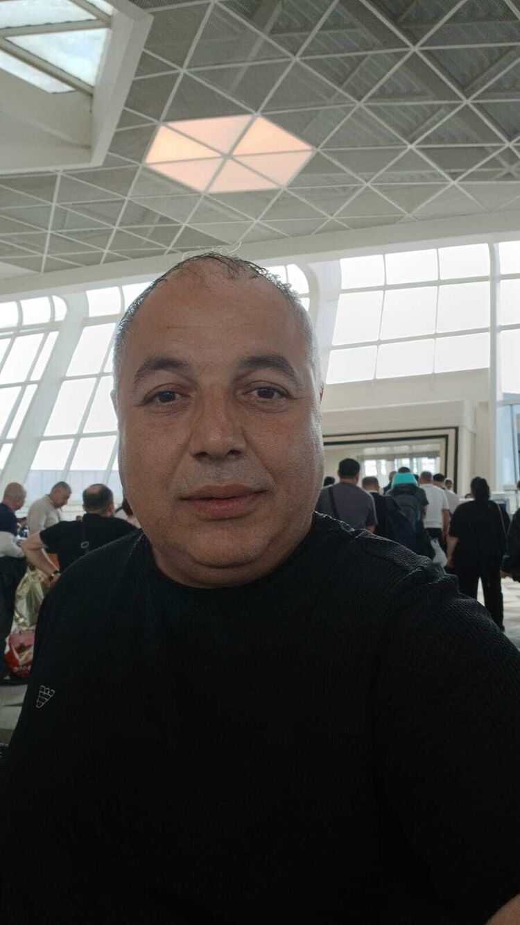  -,   , 42 ,   ,   