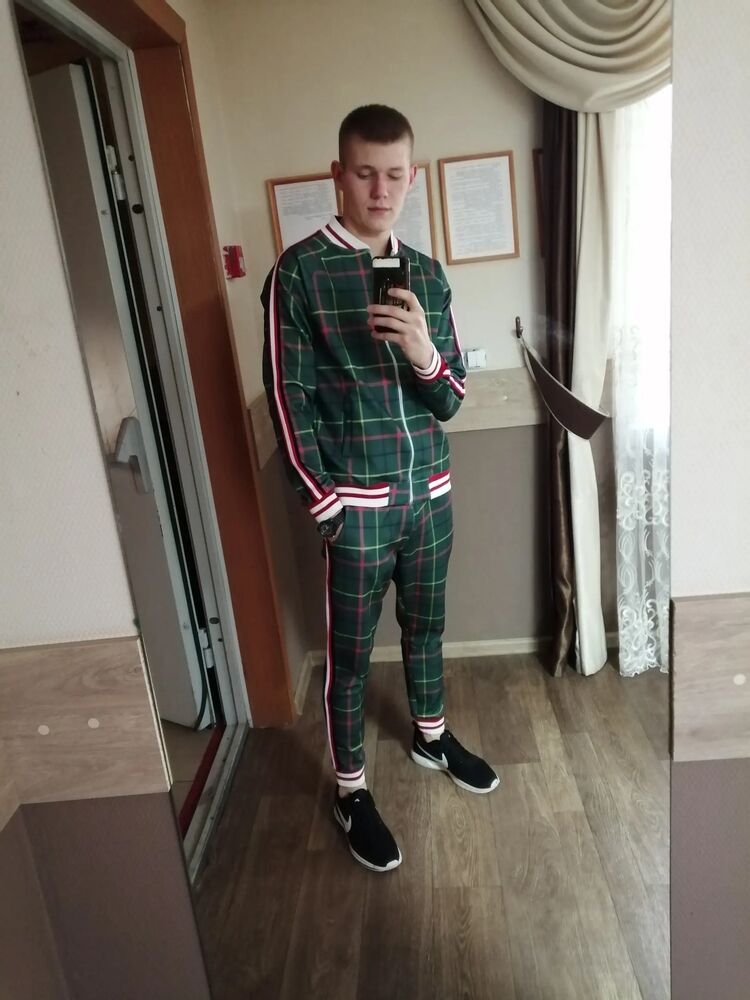  ,   Nikolay, 24 ,   ,   
