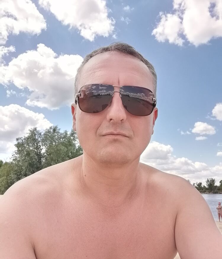  53572923  , 47 ,    