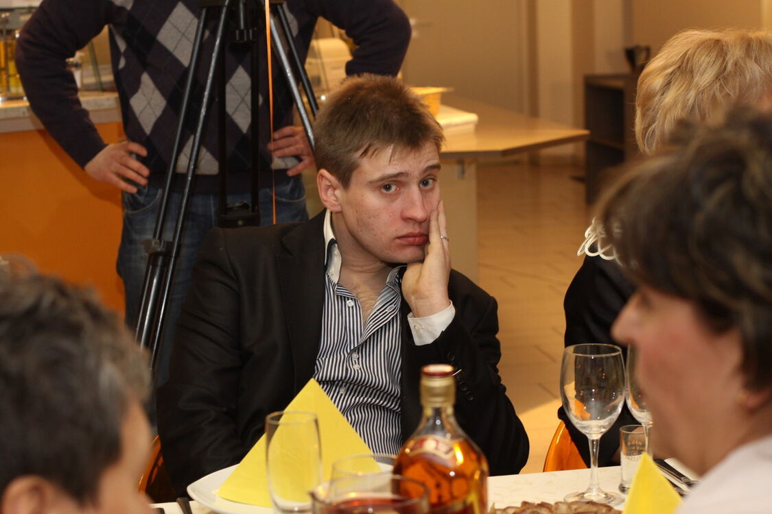 ,   Dmitrij, 42 ,   ,   , c 