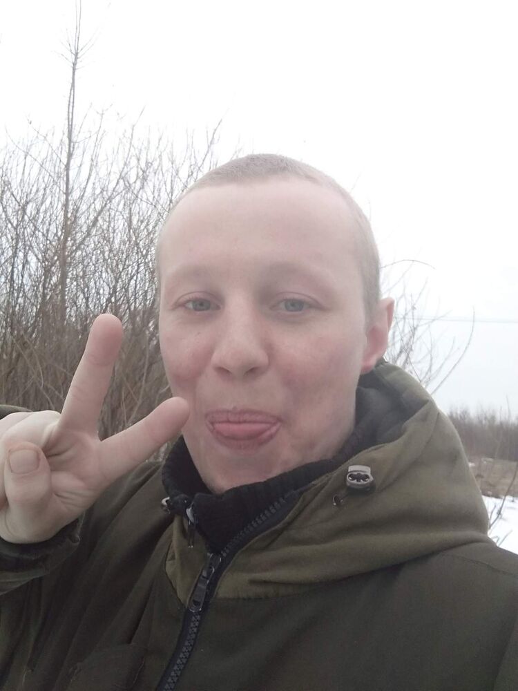  52968603  Denis, 31 ,    -