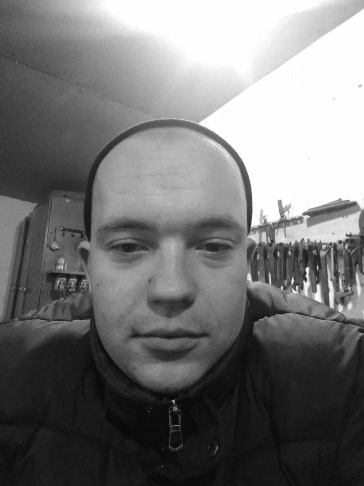  18789473  Nikolai, 27 ,    